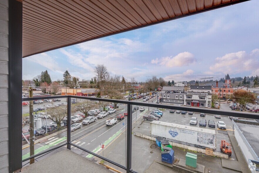 More Photos Of 107 Evans St, Duncan Apartments For Sale