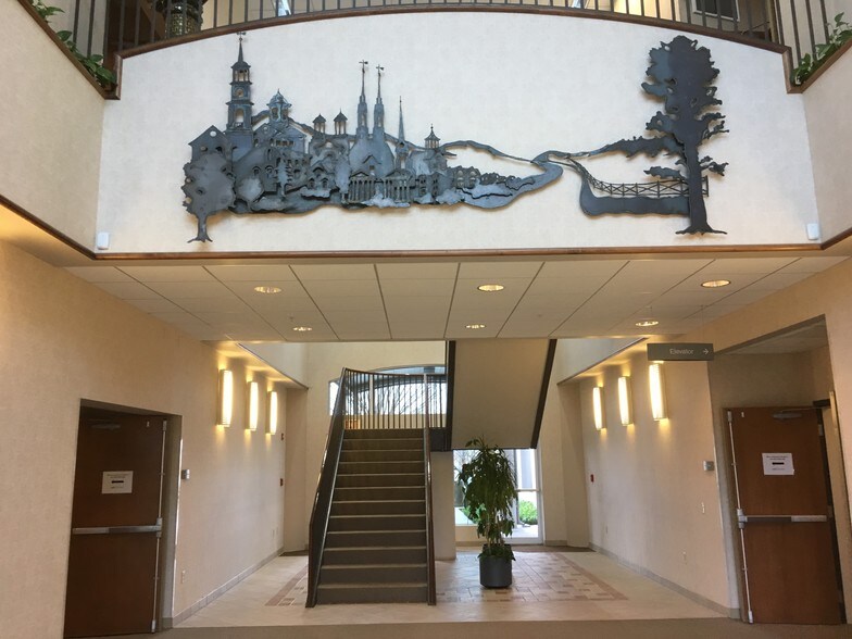 More Photos Of 70 Thomas Johnson Dr, Frederick Office For Lease