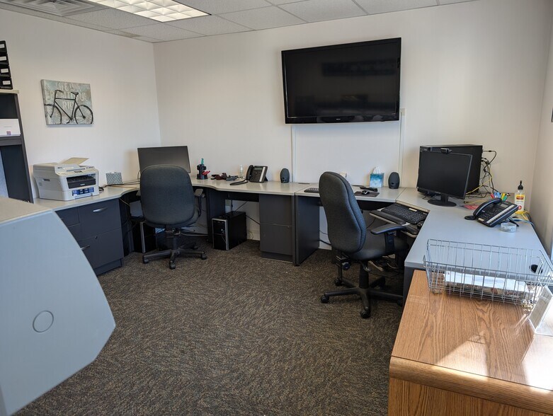 More Photos Of 55 W Housatonic St, Pittsfield Storefront Retail Office For Sale