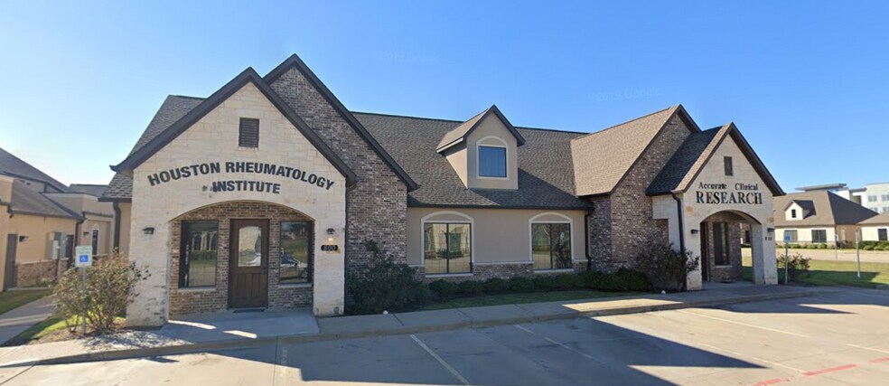 More Photos Of 2222 Greenhouse Rd, Houston Medical For Sale