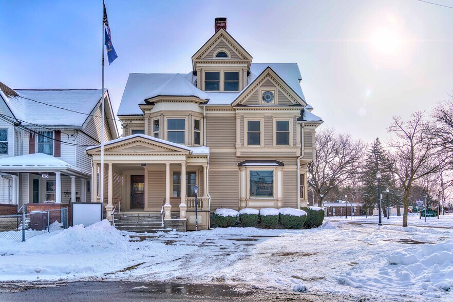 Primary Photo Of 601 S Jackson St, Jackson Office For Sale