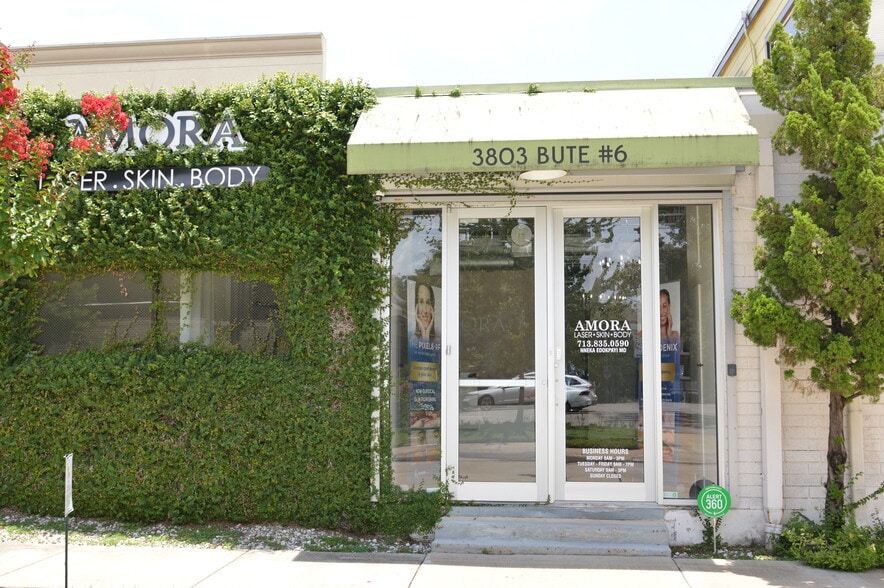 Primary Photo Of 3803 Bute St, Houston Storefront Retail Residential For Lease