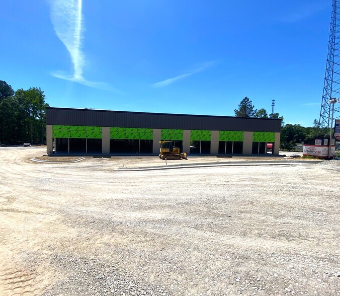 More Photos Of 150 Centrum Dr, Irmo Warehouse For Lease