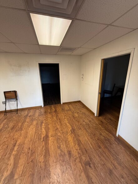 More Photos Of 5410 E Commerce Ave, Flagstaff Warehouse For Lease