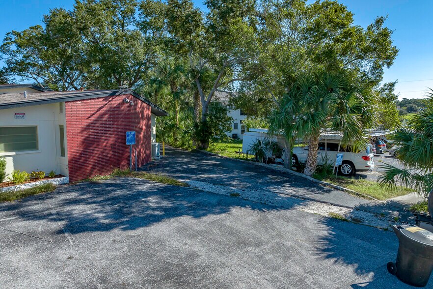 More Photos Of 219 Betty Ln, Clearwater Office Residential For Sale