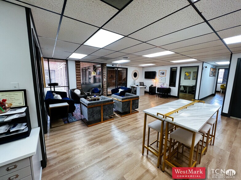 More Photos Of 5124 82nd St, Lubbock Office For Lease