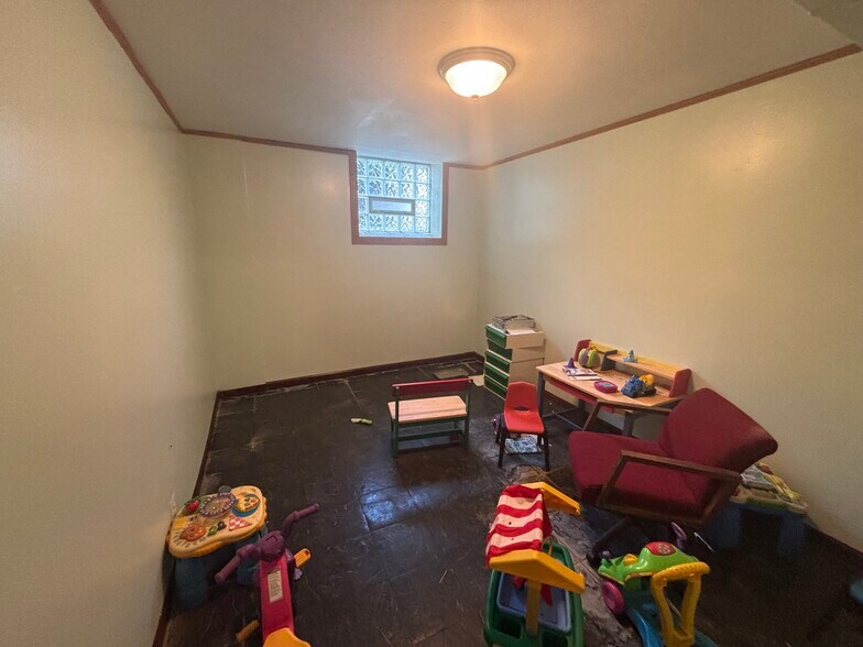 More Photos Of 10510 Sterritt St, Detroit Religious Facility For Sale
