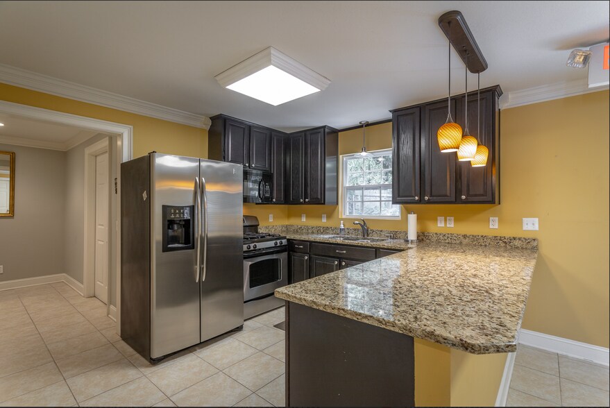 More Photos Of 7374 Applegate Ln, Chattanooga Office For Sale