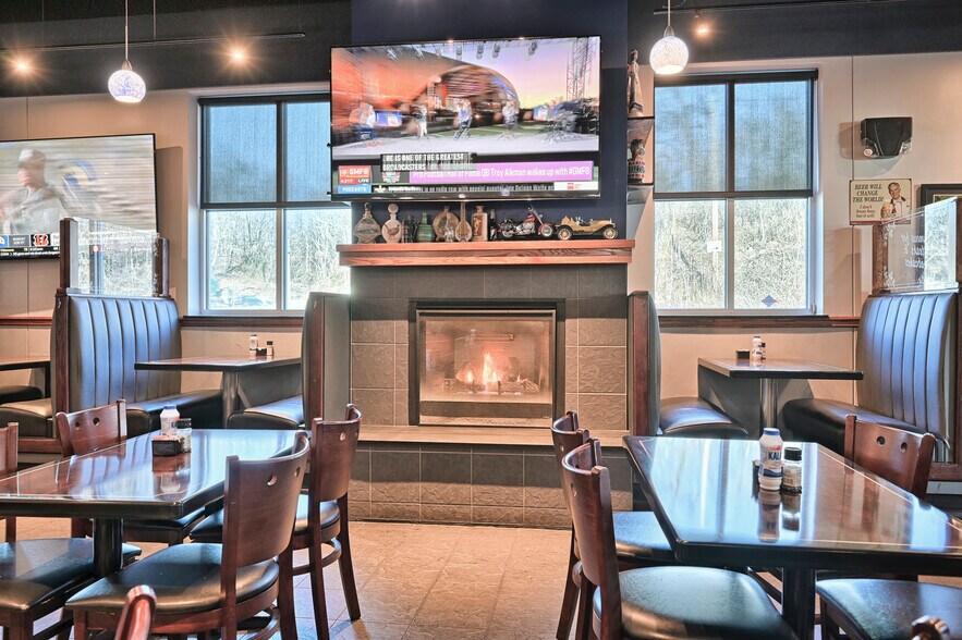 More Photos Of 589 Salem Rd, Etters Restaurant For Sale