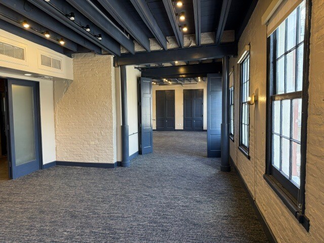 More Photos Of 534 Saint Louis St, New Orleans Restaurant For Lease