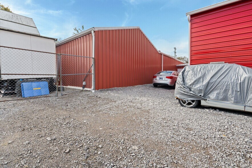 More Photos Of 201 Graves Rd, Goodlettsville Office For Sale