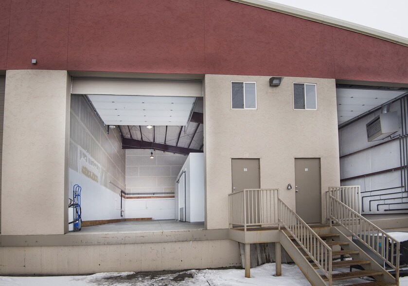 More Photos Of 101 Airpark, Gypsum Warehouse For Lease