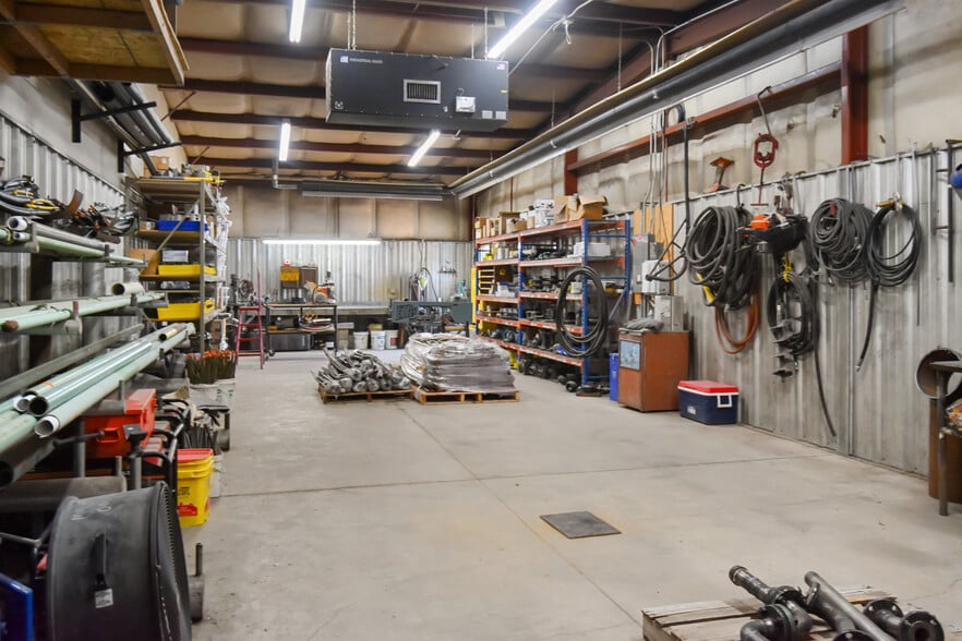 More Photos Of 603 E 2nd St, Ogallala Showroom For Sale