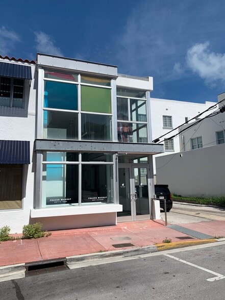 More Photos Of 227 8th St, Miami Beach General Retail For Lease