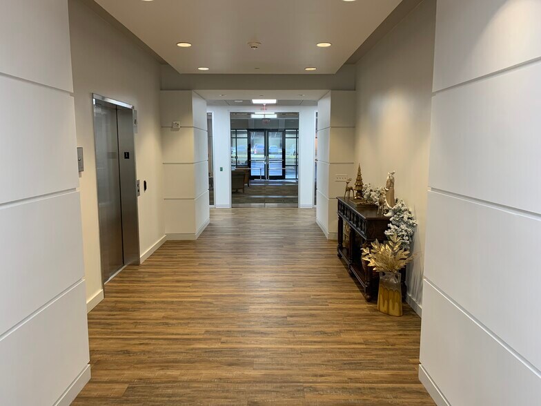 More Photos Of 8995 Westside Pky, Alpharetta Office For Lease