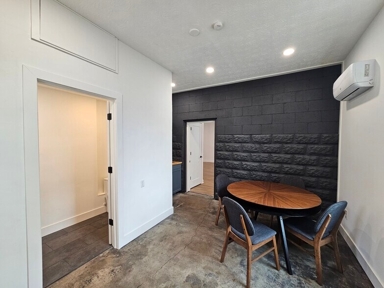 More Photos Of 6229 Cincinnati Brookville Rd, Okeana Storefront Retail Office For Sale