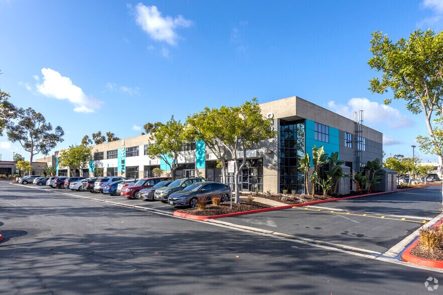 More Photos Of 9520 Padgett St, San Diego Light Manufacturing For Lease