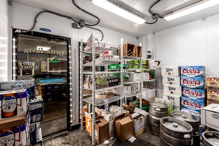 More Photos Of 5527 Oregonia Rd, Oregonia Restaurant For Sale