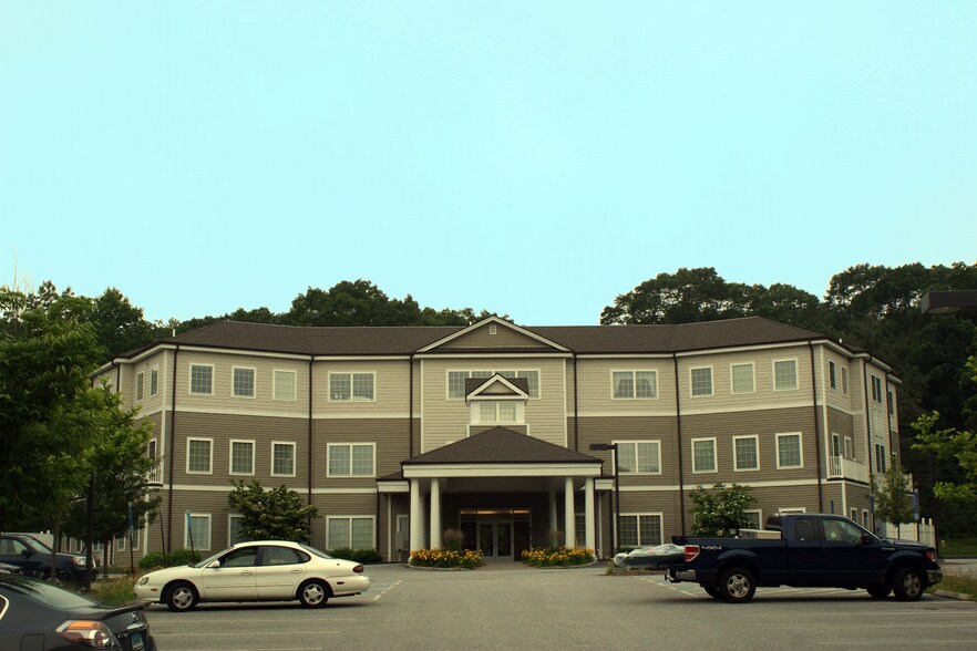 More Photos Of 5 Pequot Park Rd, Westbrook Medical For Lease