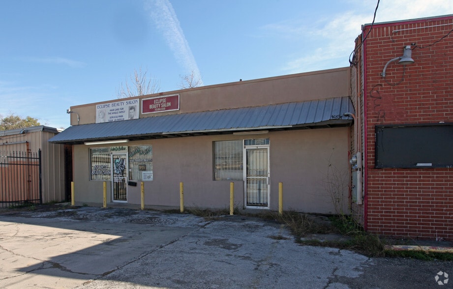 Primary Photo Of 4902 Fulton St, Houston Freestanding For Lease