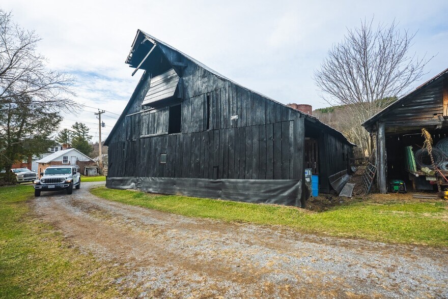 More Photos Of 230 Barn Ave, North Tazewell Land For Sale