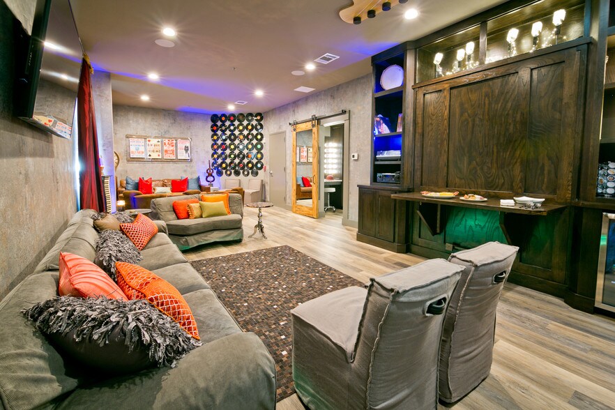 More Photos Of 75 Miranda Lambert Way, Lindale Unknown For Lease