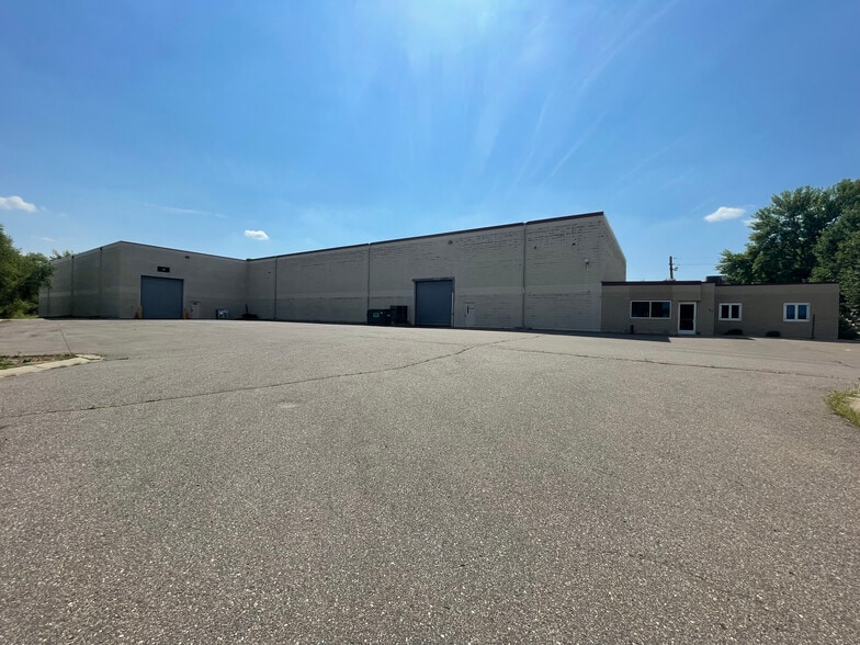 More Photos Of 9151 N International Pkwy., New Hope Manufacturing For Lease