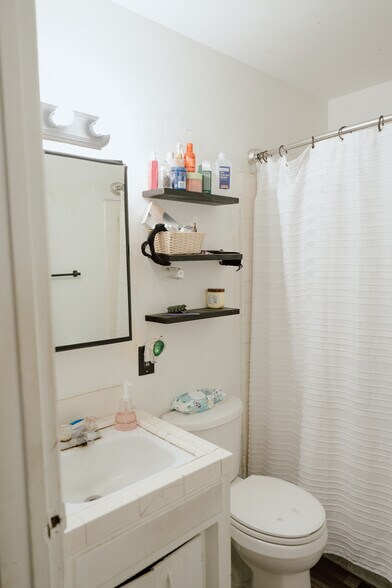 More Photos Of 282 W Date Ave, Porterville Apartments For Sale