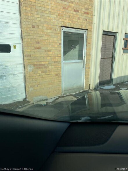 More Photos Of 14201 Prospect St, Dearborn General Retail For Sale