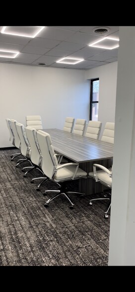 More Photos Of 1620 US Highway 22 E, Union Township Unknown For Lease