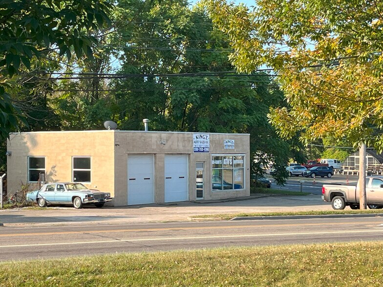 More Photos Of 4061 S Main St, Akron Auto Repair For Sale