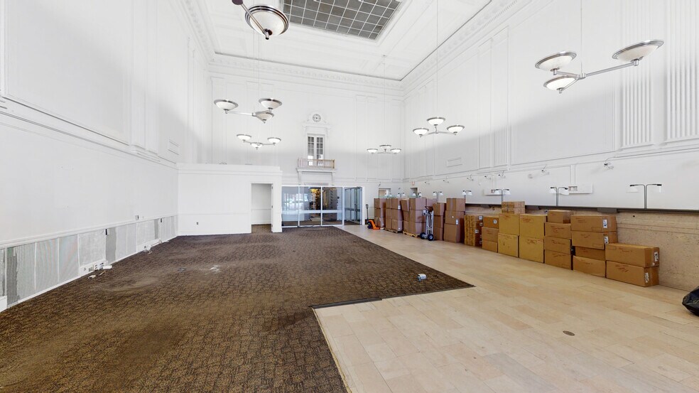 More Photos Of 1341 Beacon St, Brookline Freestanding For Lease