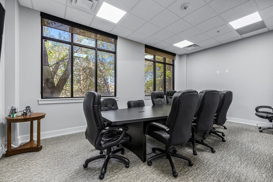 More Photos Of 151 Players Cir, Southlake Loft Creative Space For Lease