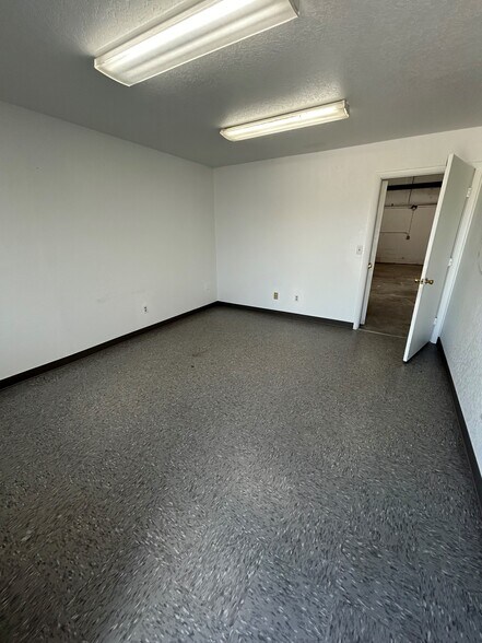 More Photos Of 5919 SE 68th St, Ocala Unknown For Lease