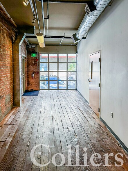 More Photos Of 521 S 8th St, Boise Storefront Retail Office For Lease