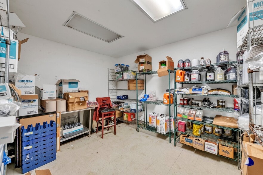 More Photos Of 1036 Volvo Pky, Chesapeake Freestanding For Sale