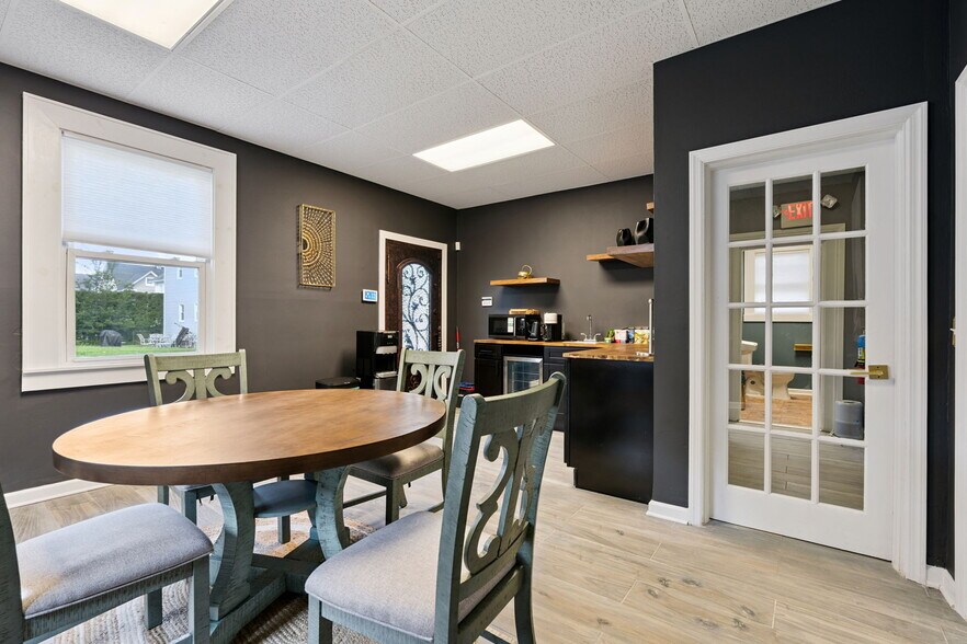 More Photos Of 187-189 N Main St, Milltown Medical For Sale