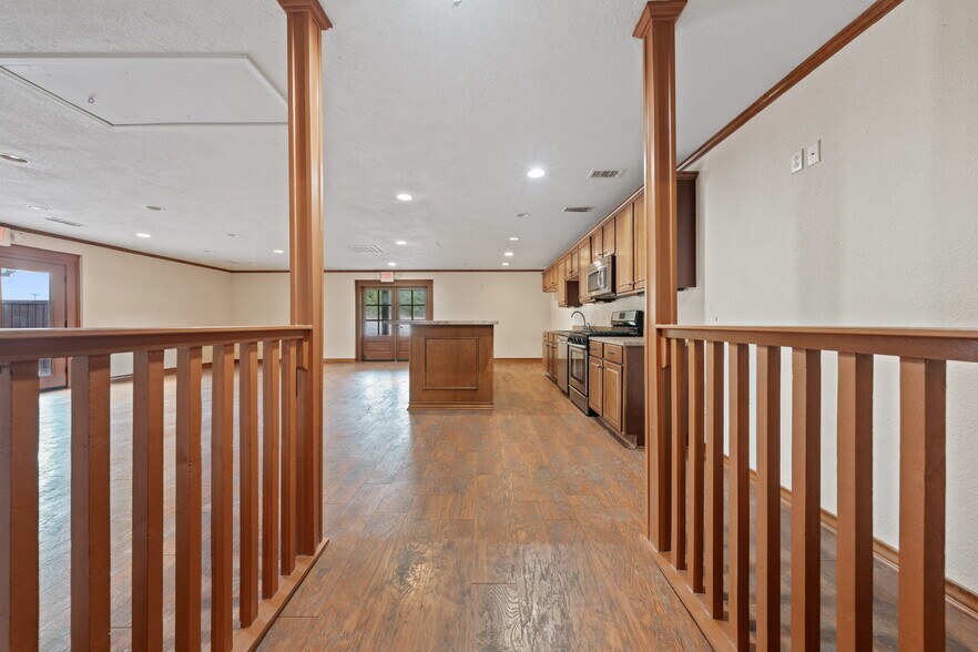 More Photos Of 6401 Rock Creek Rd, Waco Freestanding For Sale