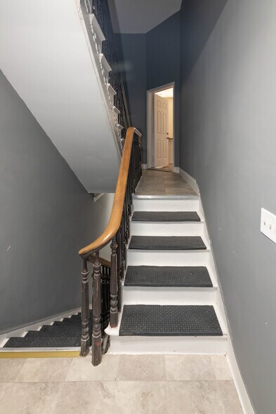More Photos Of 2100-2102 Maryland Ave, Baltimore Apartments For Sale