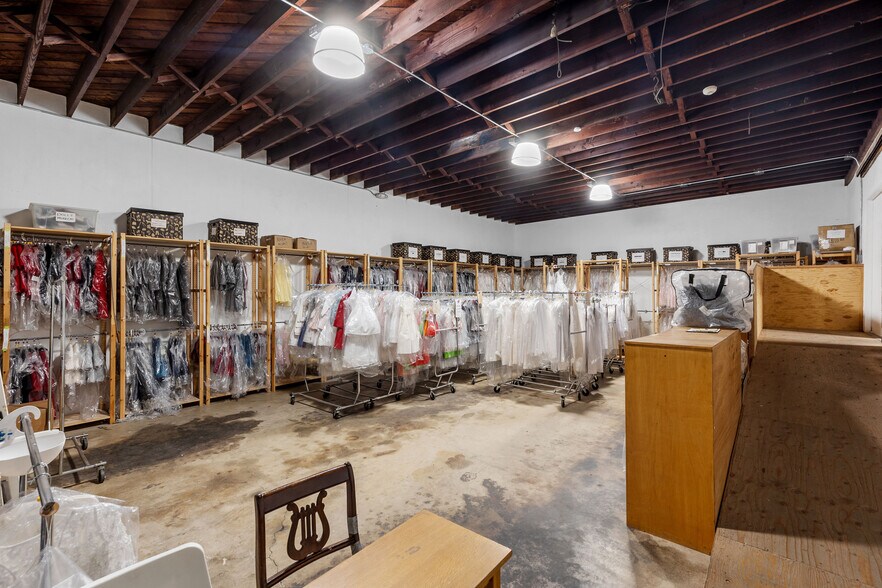 More Photos Of 770 Miraflores, San Pedro Warehouse For Lease