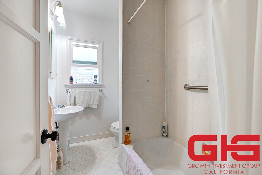 More Photos Of 1513 Huntington Dr, South Pasadena Apartments For Sale