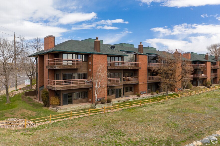 More Photos Of 7596 W Jewell Ave, Lakewood Medical For Sale