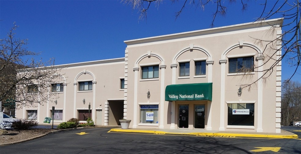 More Photos Of 5-15 Sicomac Rd, North Haledon Storefront Retail Office For Lease