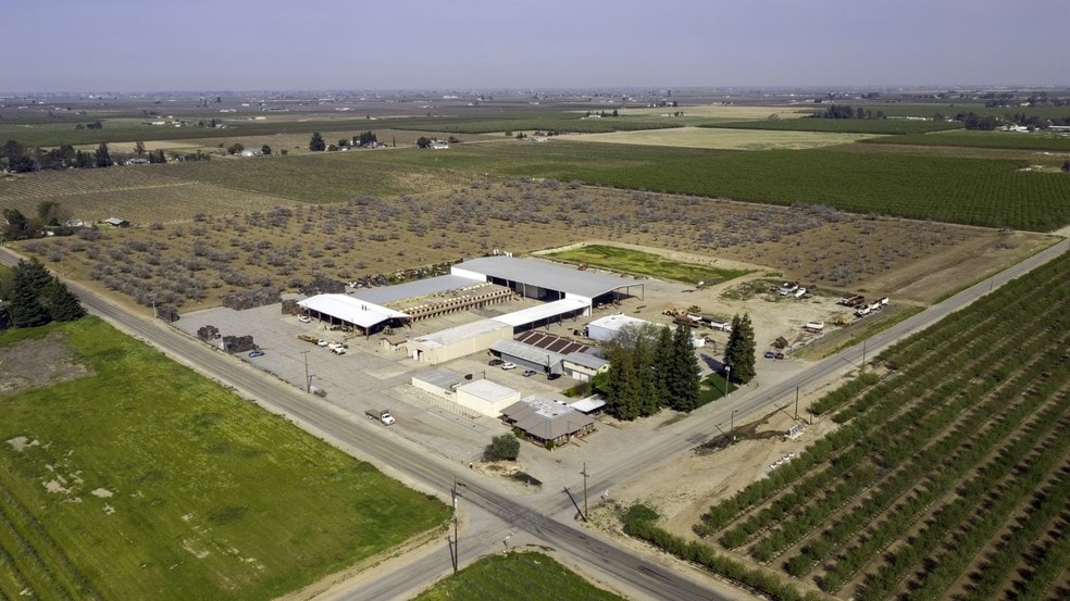 More Photos Of 8008 W Shields Ave, Fresno Food Processing For Sale
