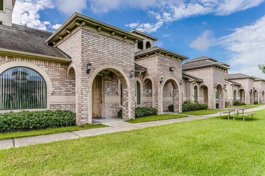 More Photos Of 134 Eldridge Rd, Sugar Land Office Residential For Lease