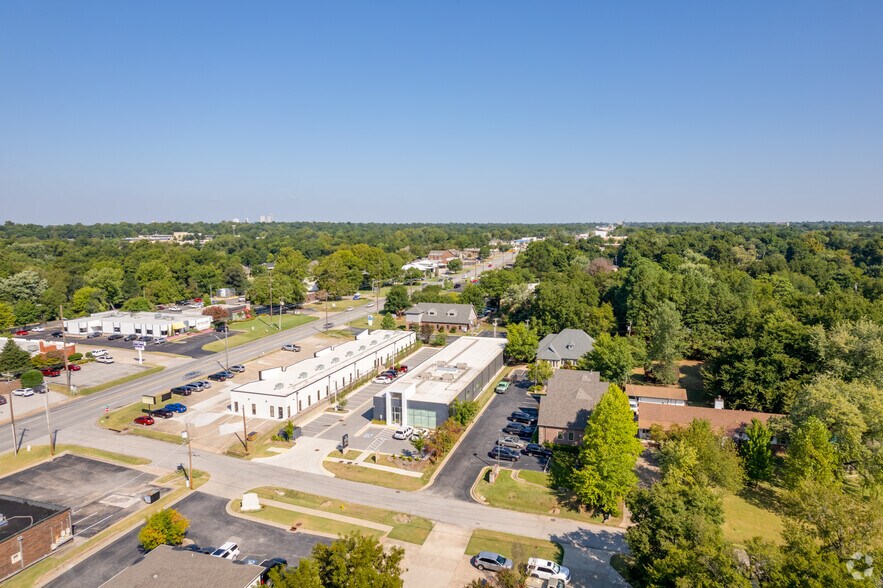 More Photos Of 3311 E 46th St, Tulsa Medical For Lease