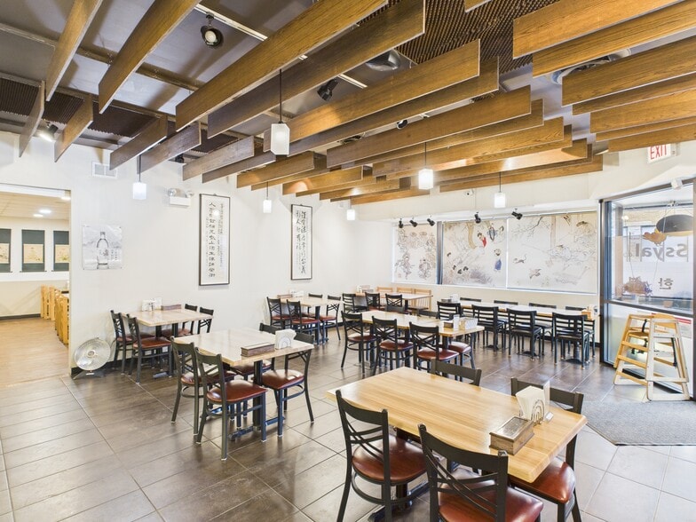 More Photos Of 4203 Lawrence Ave, Chicago Sports And Entertainment For Sale