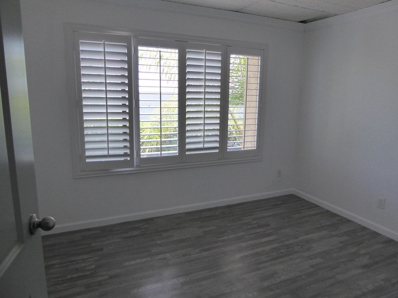 More Photos Of 7670 Opportunity Rd, San Diego Office For Lease