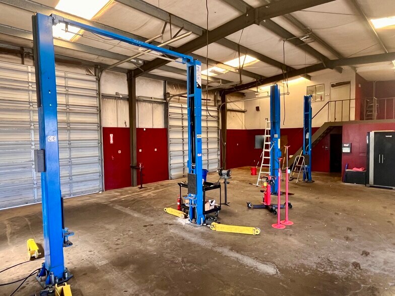 More Photos Of 510 Luther Rd, Red Bluff Warehouse For Sale