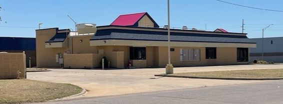 Primary Photo Of 1211 SW Lee Blvd, Lawton Fast Food For Sale